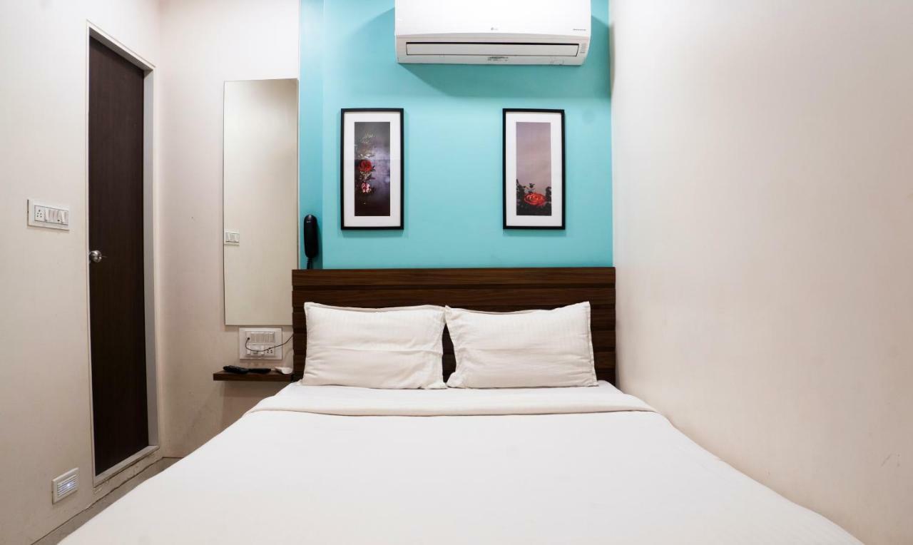 Hotel Oyo Flagship 13885 Metro Residency Mumbai Exterior foto